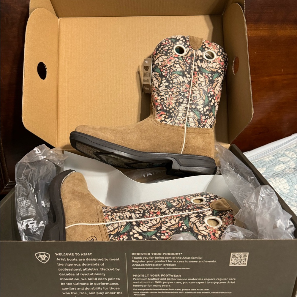 Ariat women boots